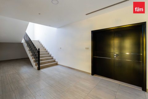 Villa en Dubai, 6 dormitorios, 801.5 m², № 43178 - foto 10