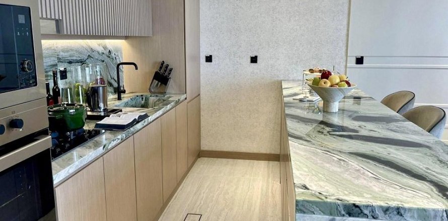 Apartment in Sheikh Zayed Road, Dubai 1 bedroom, 78 sq.m. № 61303