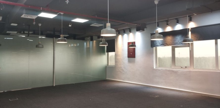 Bureau à Dubai, 157.9 m², № 60379