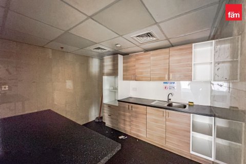 Office in Sheikh Zayed Road, Dubai 744.3 sq.m. № 8616 - photo 9