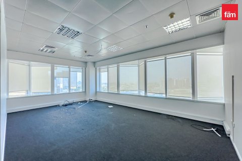 Office in Sheikh Zayed Road, Dubai 744.3 sq.m. № 8616 - photo 8
