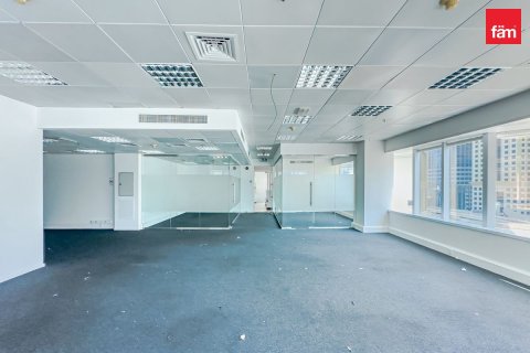 Office in Sheikh Zayed Road, Dubai 744.3 sq.m. № 8616 - photo 4
