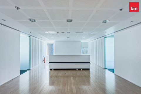 Office in Sheikh Zayed Road, Dubai 744.3 sq.m. № 8616 - photo 1