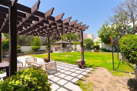 Villa à Meadows, Dubai, 4 chambres, 343.7 m², № 16942 - photo 19