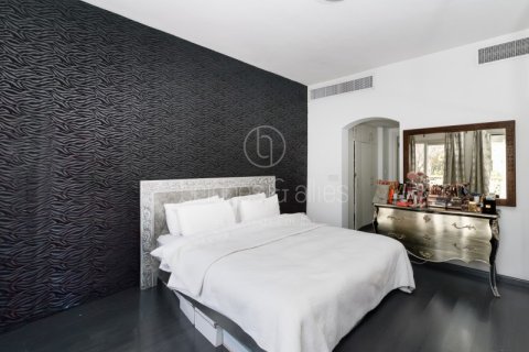 Villa à Meadows, Dubai, 4 chambres, 343.7 m², № 16942 - photo 15