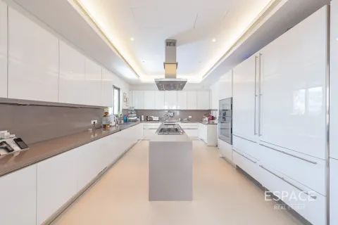 Купить виллу в Пальме Джумейре, Дубай: 5 спален, 650м², № 61491 - фото 5