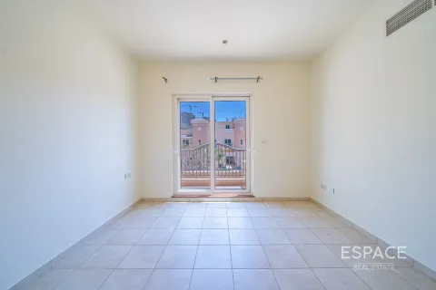 Adosado en Victory Heights, Dubai Sports City, Dubai, 4 dormitorios, 311 m², № 61488 - foto 10