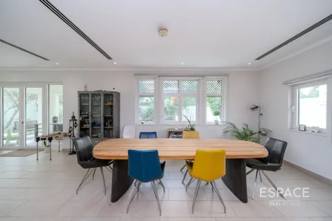 Villa en Regional, Jumeirah Park, Dubai, 3 dormitorios, 328 m², № 61486 - foto 6