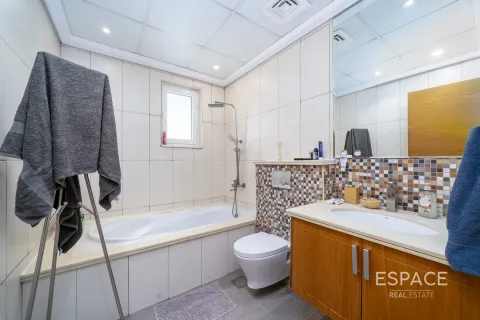 Villa en Regional, Jumeirah Park, Dubai, 3 dormitorios, 328 m², № 61486 - foto 12