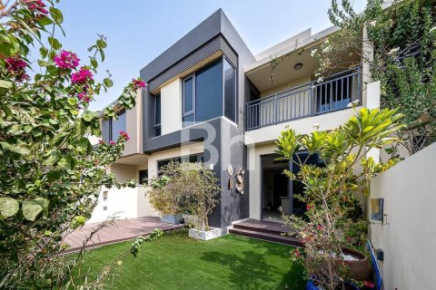 Townhouse in Dubai Hills Estate, Dubai 4 bedrooms, 201 sq.m. № 57860 - photo 2