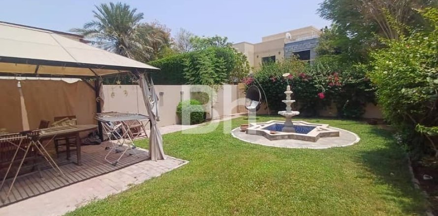 Villa in The Springs, Dubai 3 bedrooms, 255 sq.m. № 57837