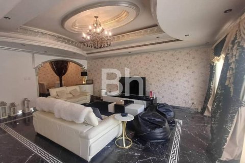 Villa in The Springs, Dubai 3 bedrooms, 255 sq.m. № 57837 - photo 19