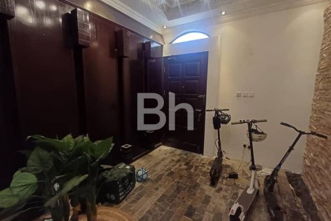 Villa in The Springs, Dubai 3 bedrooms, 255 sq.m. № 57837 - photo 7