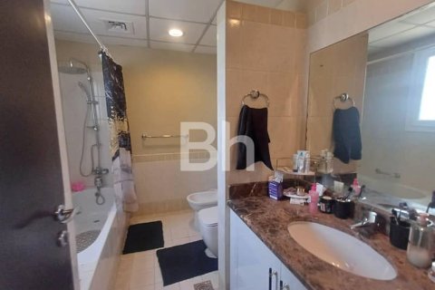 Villa in The Springs, Dubai 3 bedrooms, 255 sq.m. № 57837 - photo 9
