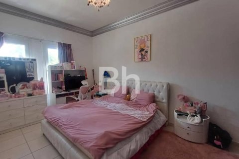 Villa in The Springs, Dubai 3 bedrooms, 255 sq.m. № 57837 - photo 8