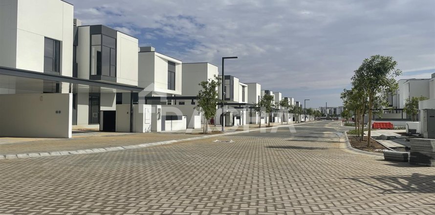 Townhouse in Murooj Al Furjan, Al Furjan, Dubai 3 bedrooms, 250.8 sq.m. № 6806