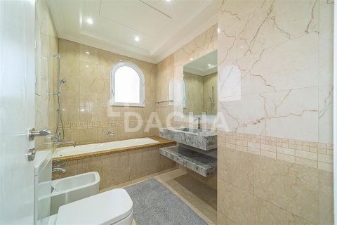 Villa en Palm Jumeirah, Dubai, 6 dormitorios, 1207.7 m², № 6808 - foto 22