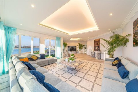 Villa en Palm Jumeirah, Dubai, 6 dormitorios, 1207.7 m², № 6808 - foto 4