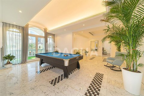 Villa en Palm Jumeirah, Dubai, 6 dormitorios, 1207.7 m², № 6808 - foto 20
