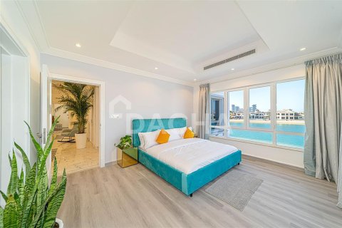 Villa en Palm Jumeirah, Dubai, 6 dormitorios, 1207.7 m², № 6808 - foto 24
