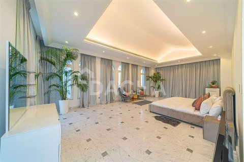 Villa en Palm Jumeirah, Dubai, 6 dormitorios, 1207.7 m², № 6808 - foto 6