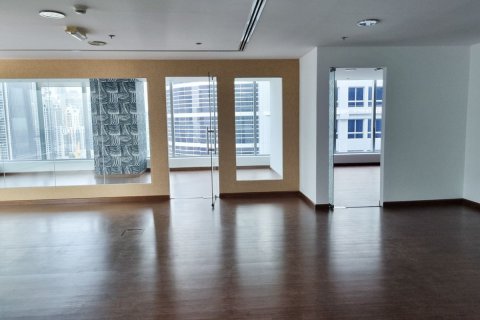 Снять в аренду офис в Бизнес-Бэе, Дубай: 151м², № 16208 - фото 8