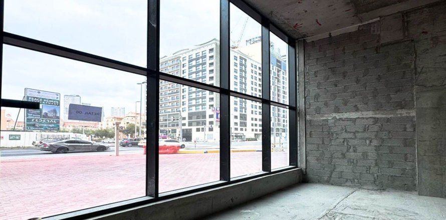Commercial property in Jumeirah Village Circle, Dubai 96 sq.m. № 16217