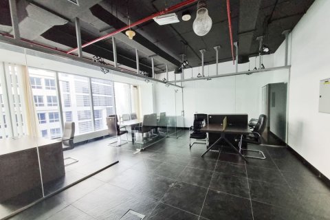 Снять в аренду офис в Бизнес-Бэе, Дубай: 75м², № 16209 - фото 15