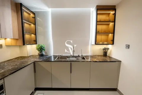 Apartment in Dubai Land, Dubai 2 bedrooms, 229 sq.m. № 96722 - photo 2