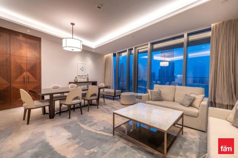Apartamento en Downtown Dubai (Downtown Burj Dubai), Dubai, 2 dormitorios, 157.8 m², № 71829 - foto 2