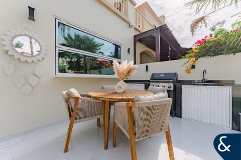 Купить виллу в Springs 15, The Springs, Дубай: 3 спальни, 228м², № 78947 - фото 30