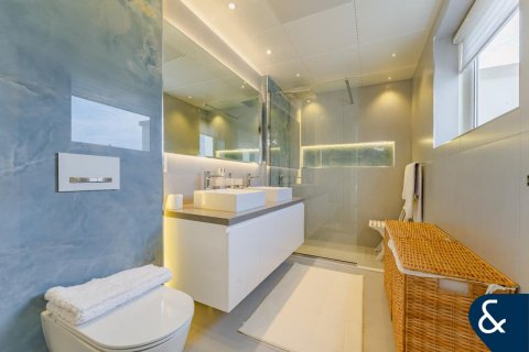 Купить виллу в Springs 15, The Springs, Дубай: 3 спальни, 228м², № 78947 - фото 25