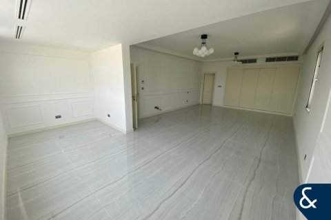 Купить виллу в Арабиан Ранчес, Дубай: 5 спален, 998м², № 78946 - фото 14