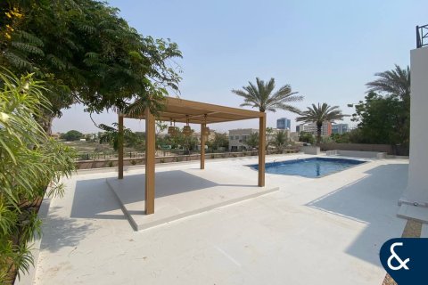 Купить виллу в Арабиан Ранчес, Дубай: 5 спален, 998м², № 78946 - фото 27