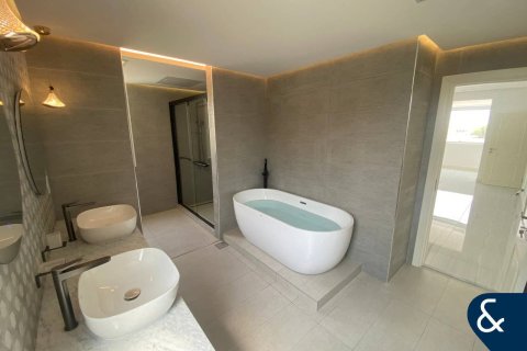 Купить виллу в Арабиан Ранчес, Дубай: 5 спален, 998м², № 78946 - фото 16