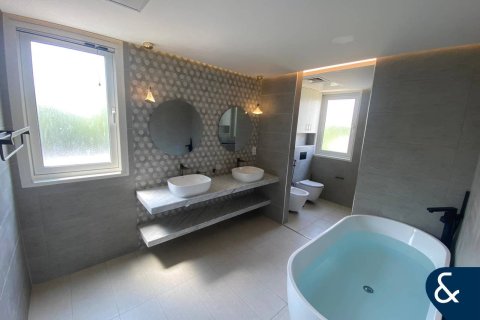 Купить виллу в Арабиан Ранчес, Дубай: 5 спален, 998м², № 78946 - фото 15