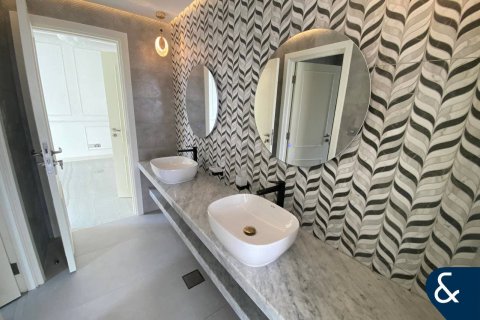 Купить виллу в Арабиан Ранчес, Дубай: 5 спален, 998м², № 78946 - фото 19