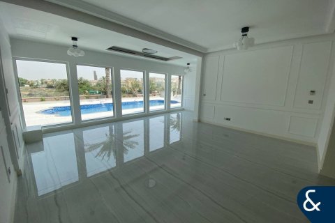 Купить виллу в Арабиан Ранчес, Дубай: 5 спален, 998м², № 78946 - фото 10
