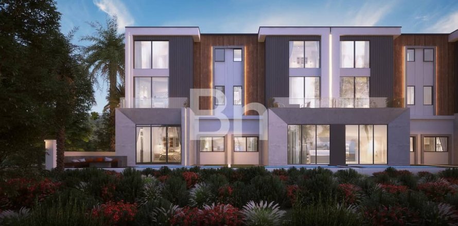 Adosado en Dubai Land, Dubai, 4 dormitorios, 416 m², № 57863