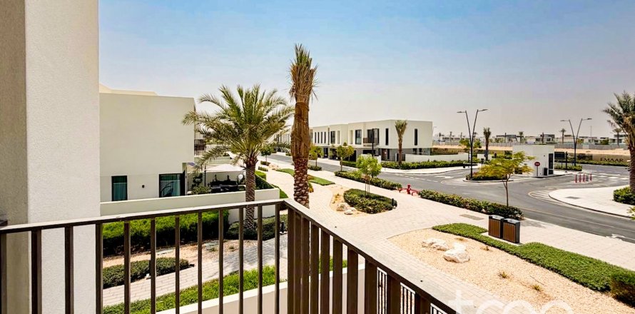 Villa in The Valley, Dubai 4 bedrooms, 212.19 sq.m. № 134628