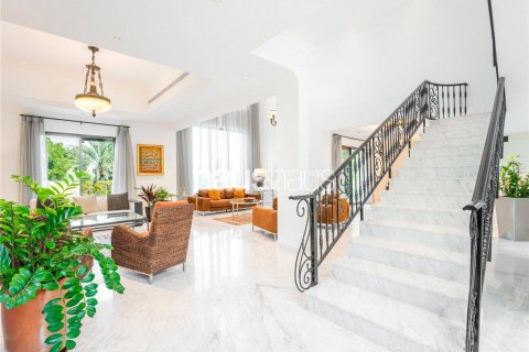 Villa in Jumeirah Islands, Dubai 4 bedrooms, 550 sq.m. № 43320 - photo 6