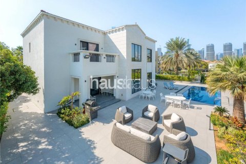 Villa in Jumeirah Islands, Dubai 4 bedrooms, 550 sq.m. № 43320 - photo 2