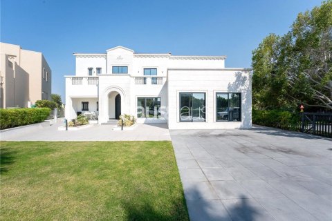 Villa in Jumeirah Islands, Dubai 4 bedrooms, 550 sq.m. № 43320 - photo 1