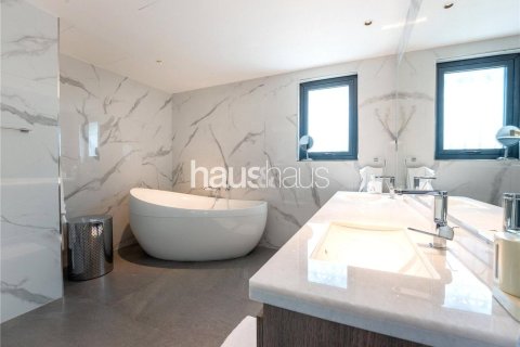 Villa in Jumeirah Islands, Dubai 4 bedrooms, 550 sq.m. № 43320 - photo 13
