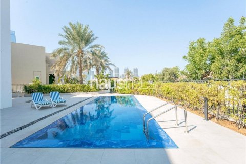 Villa in Jumeirah Islands, Dubai 4 bedrooms, 550 sq.m. № 43320 - photo 22