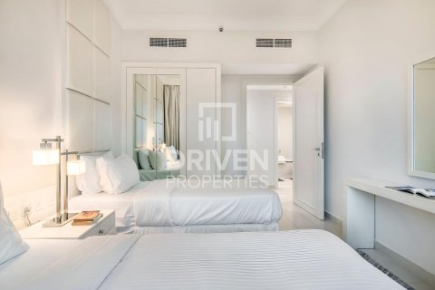 Apartment in Downtown Dubai (Downtown Burj Dubai), Dubai 3 bedrooms, 141 sq.m. № 65862 - photo 7