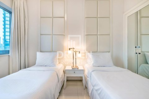 Apartment in Downtown Dubai (Downtown Burj Dubai), Dubai 3 bedrooms, 141 sq.m. № 65862 - photo 12