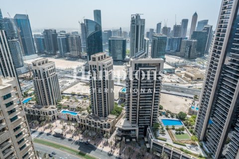 Apartment in Downtown Dubai (Downtown Burj Dubai), Dubai 2 bedrooms, 112.77030655 sq.m. № 110467 - photo 14