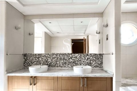Villa en Jumeirah Park, Dubai, 5 dormitorios, 800 m², № 99280 - foto 14