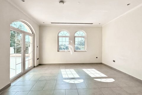 Villa en Jumeirah Park, Dubai, 5 dormitorios, 800 m², № 99280 - foto 17